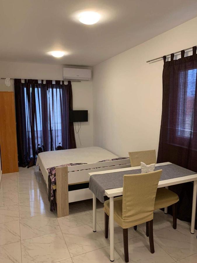 Nada&Danijela Apartment Brodarica  Bagian luar foto